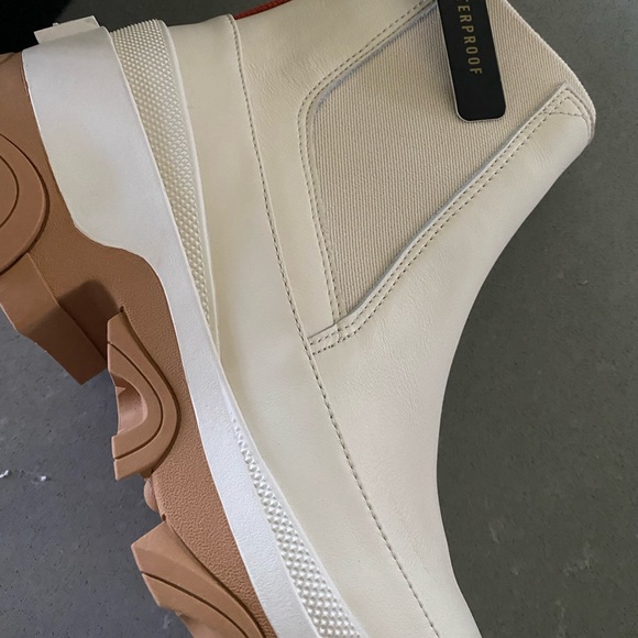 Sorel Brex Chelsea Boots NWB - Picture 4 of 7